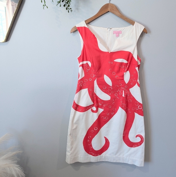 Lilly Pulitzer Dresses & Skirts - Lilly Pulitzer Resort Taytay Coral and White Shift  Dress Rare. Size 4